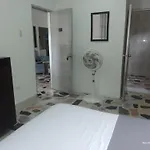 Sarac Hostel 2Do Piso