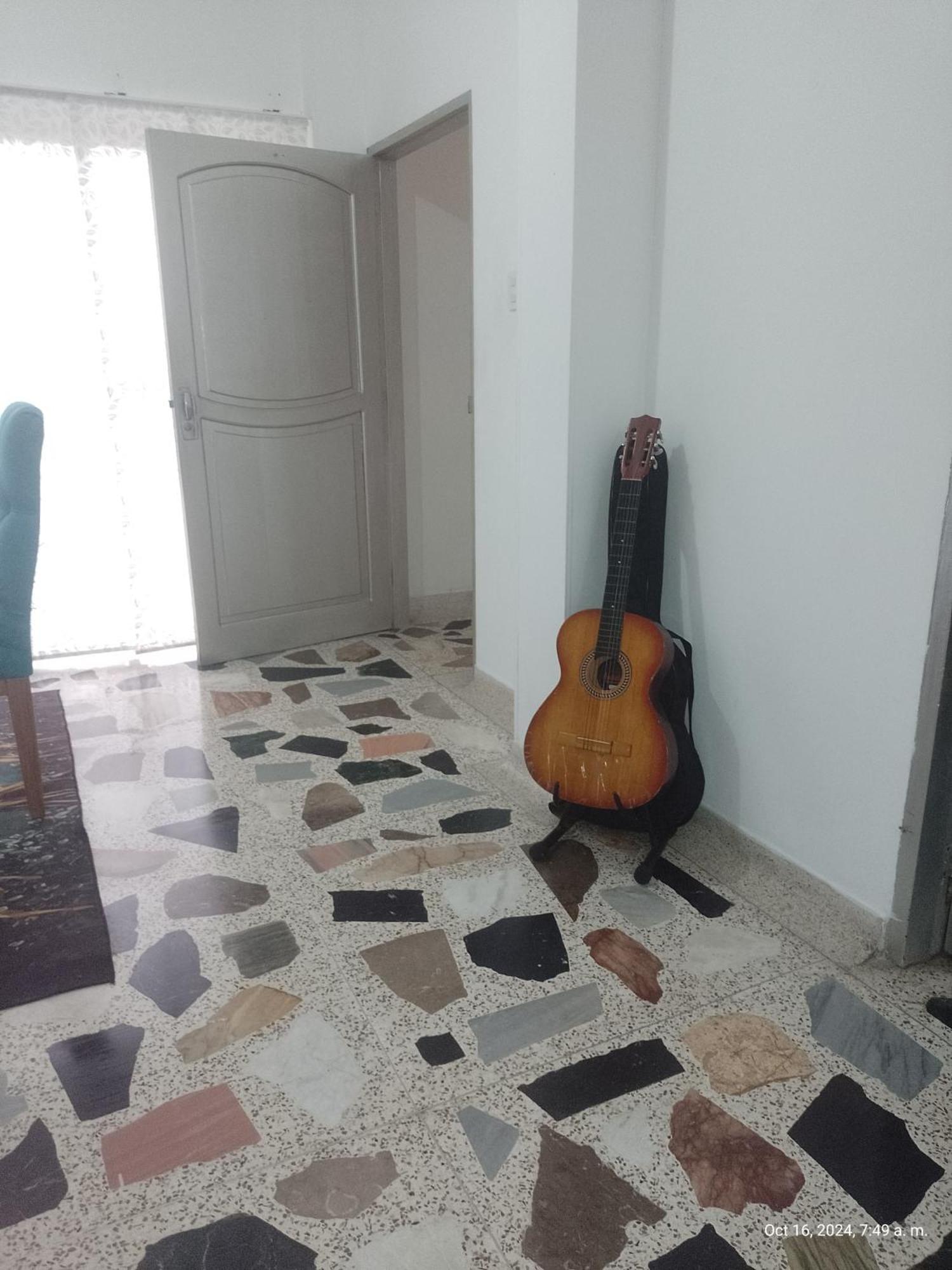Habitación en casa particular Sarac 2do Piso